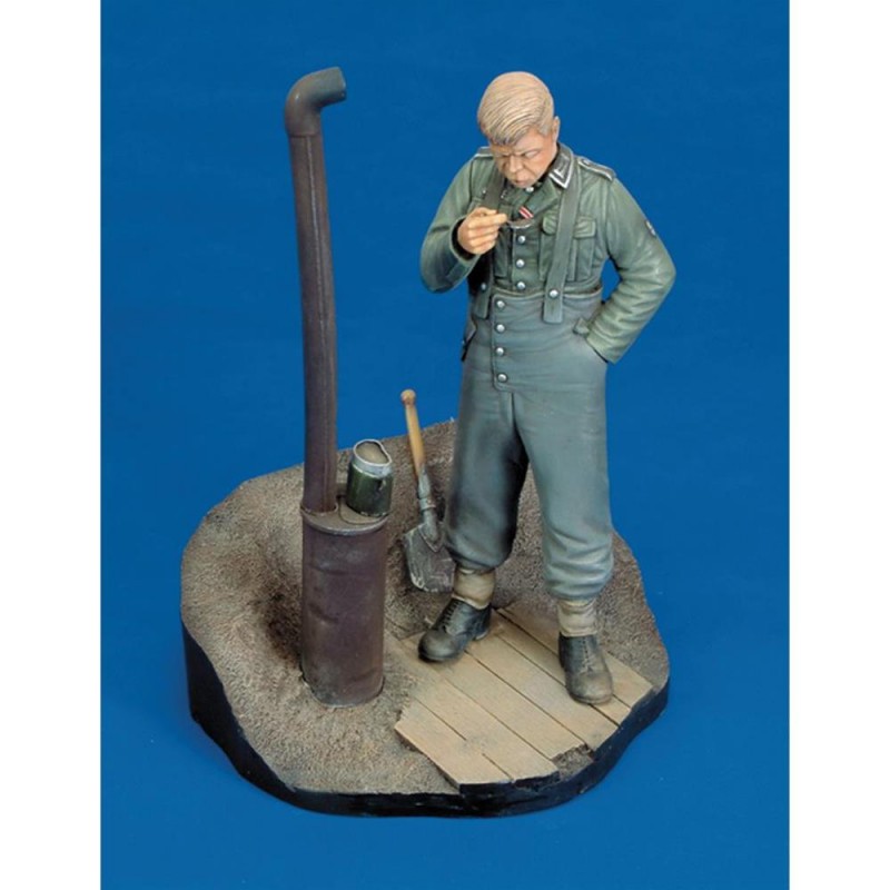 Royal Model: 1/35; The soldier's lunch (Russia '43) Royal Model: 1/35; The soldier's lunch (Russia '43)