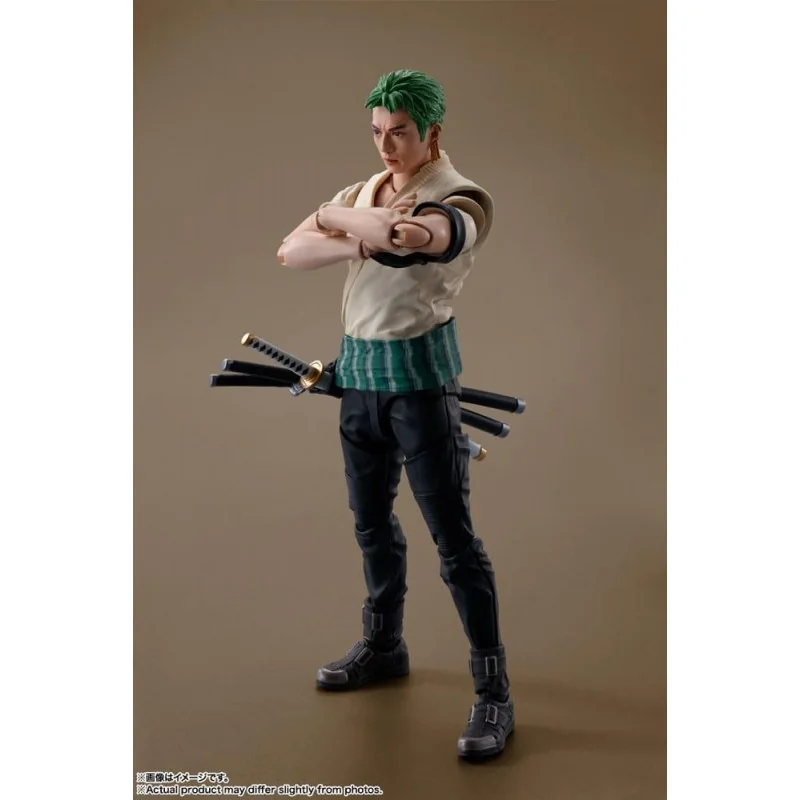 ONE PIECE NETFLIX - Roronoa Zoro - Figurine S.H. Figuarts 14cm