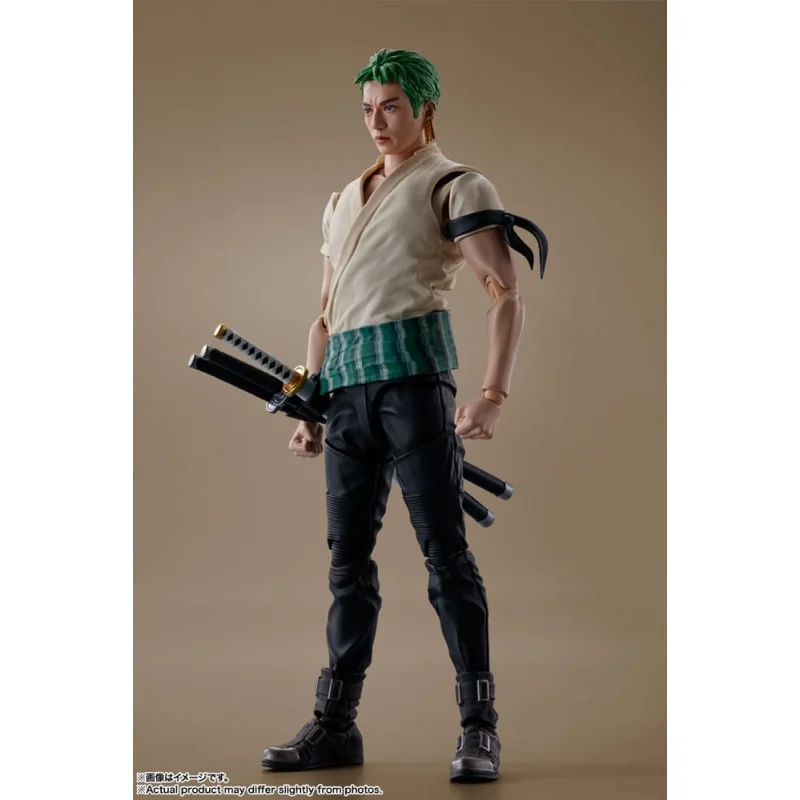 ONE PIECE NETFLIX - Roronoa Zoro - Figurine S.H. Figuarts 14cm