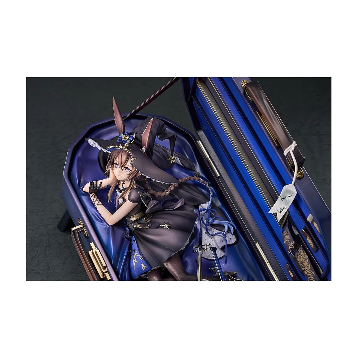 Figurine ARKNIGHTS - Amiya "Solo around the world" 25cm