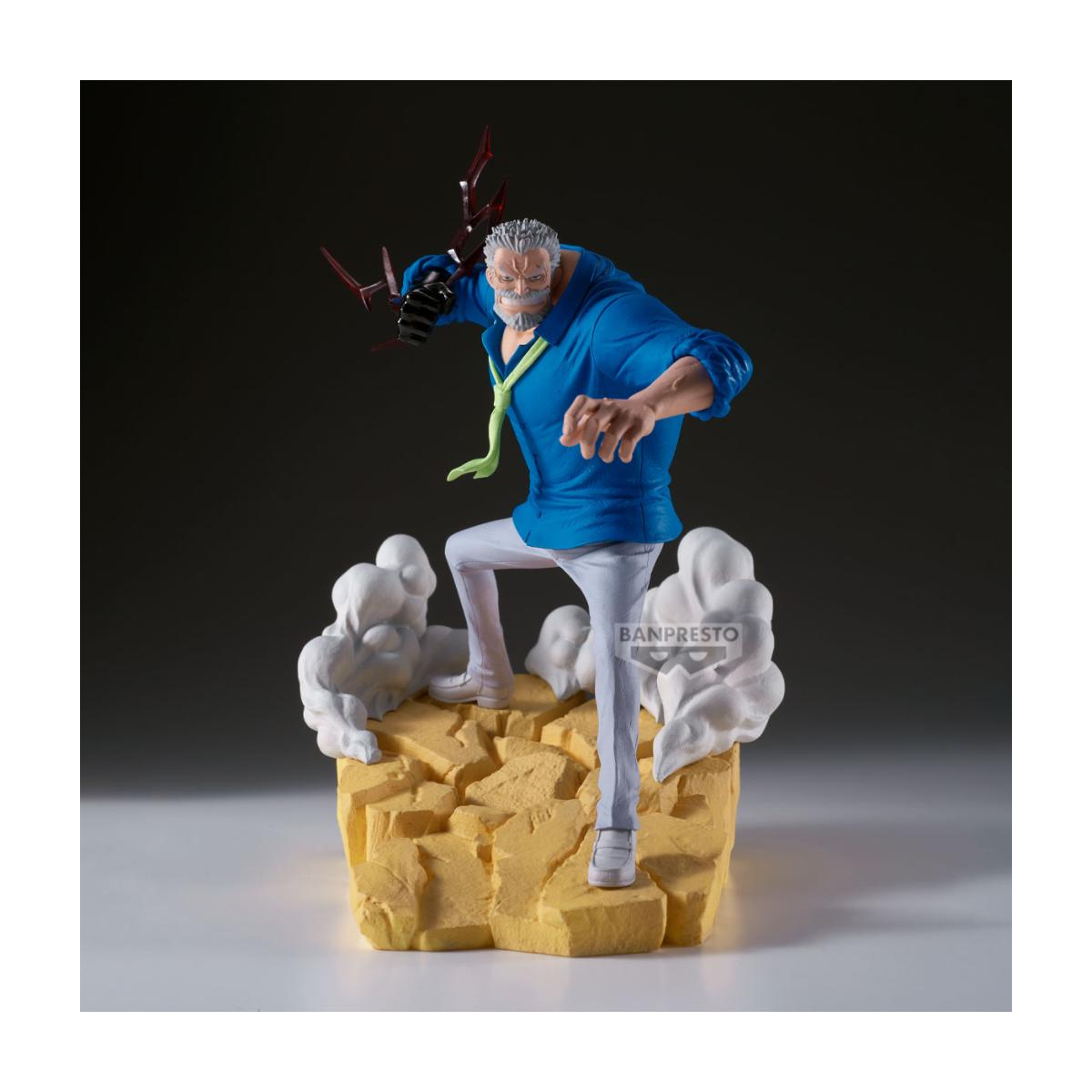 Figurine ONE PIECE - Monkey D. Garp Senkozekkei 2/2 19cm