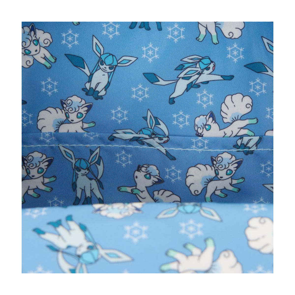 POKEMON - Ice Type Winter - Mini Sac à Dos LoungeFly